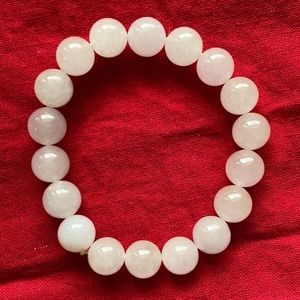 Jade bead bracelet